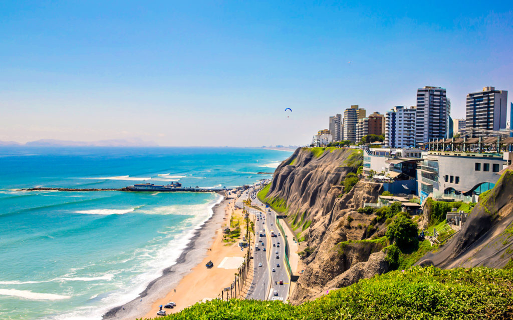 Passagem aérea Latam Rio - Lima | Voe Simples