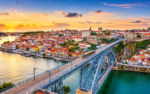 Porto ao Pôr do Sol sobre o Douro